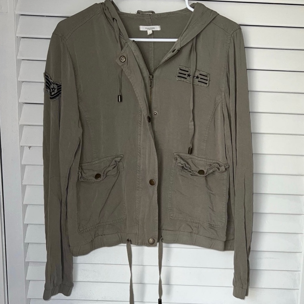 Maurices hooded jacket
Size M
Button/zip jacket 
Army green